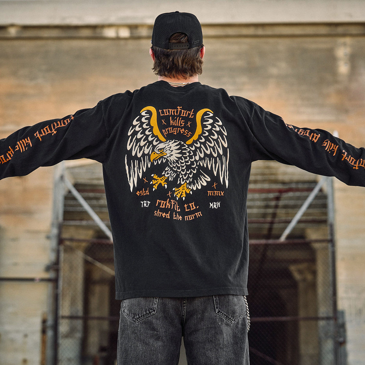 Comfort Kills Progress - Long Sleeve Street Tee